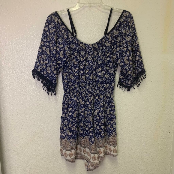 XHILARATION Womens Medium Romper Jumper Shorts Hippie Cold Shoulder Blue - Picture 3 of 12